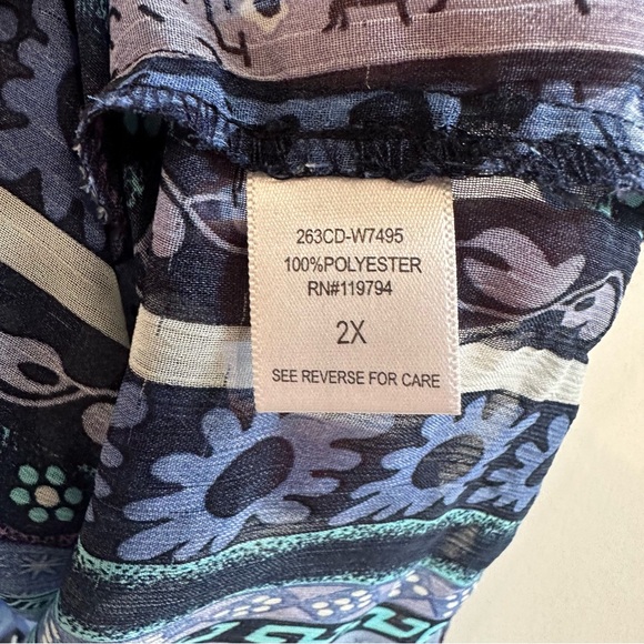 One world Women’s Sheer Beaded Boho Paisley Short Puff Sleeve Size 2X 1/4 Button - Picture 8 of 9